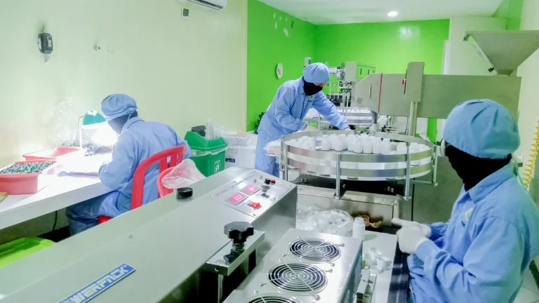 proses produksi produk herbal dengan jasa maklon di almanar herbafit