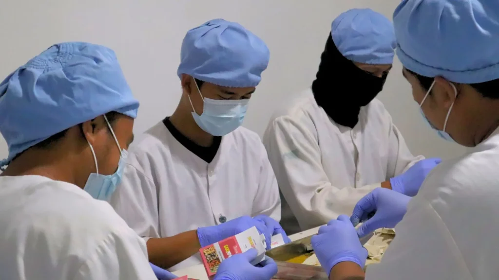 proses pembuatan produk herbal yang dilakukan di jasa maklon